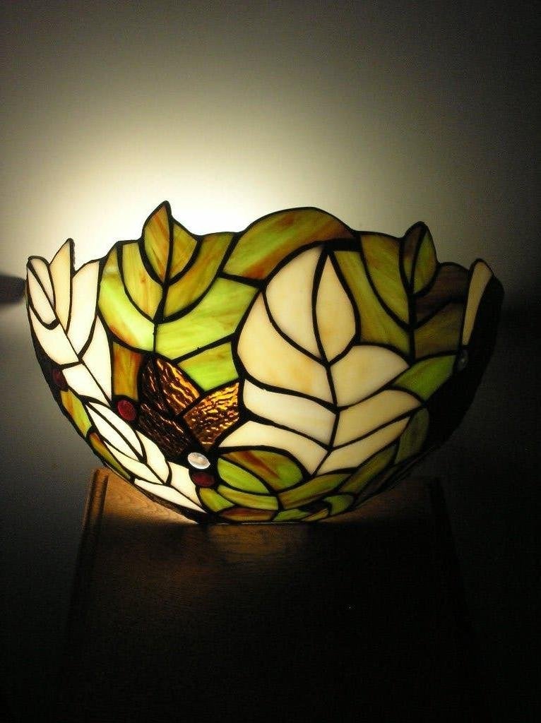 Kleurige Tiffany wandlamp (halfrond), Zo goed als nieuw, Wandlamp, Inclusief lichtbron, Glas