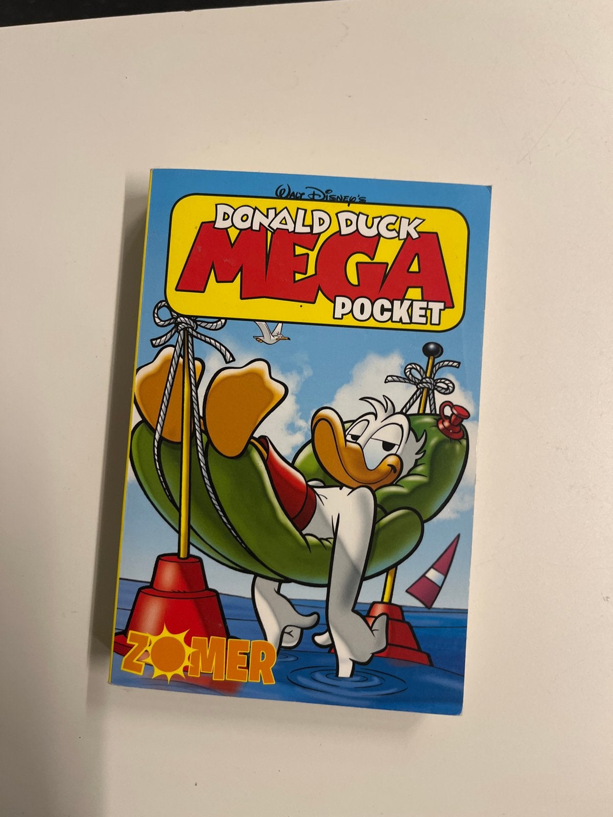 Donald Duck Mega Pocket Zomer, Eén stripboek, Ophalen of Verzenden, Zo goed als nieuw