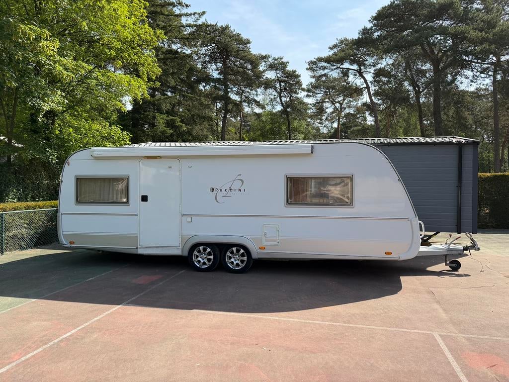 Tabbert puccini 685 , verbrede deur , luifel  , bj 2009, Caravans en Kamperen, Rondzit, Tabbert, Frans bed, Bedrijf