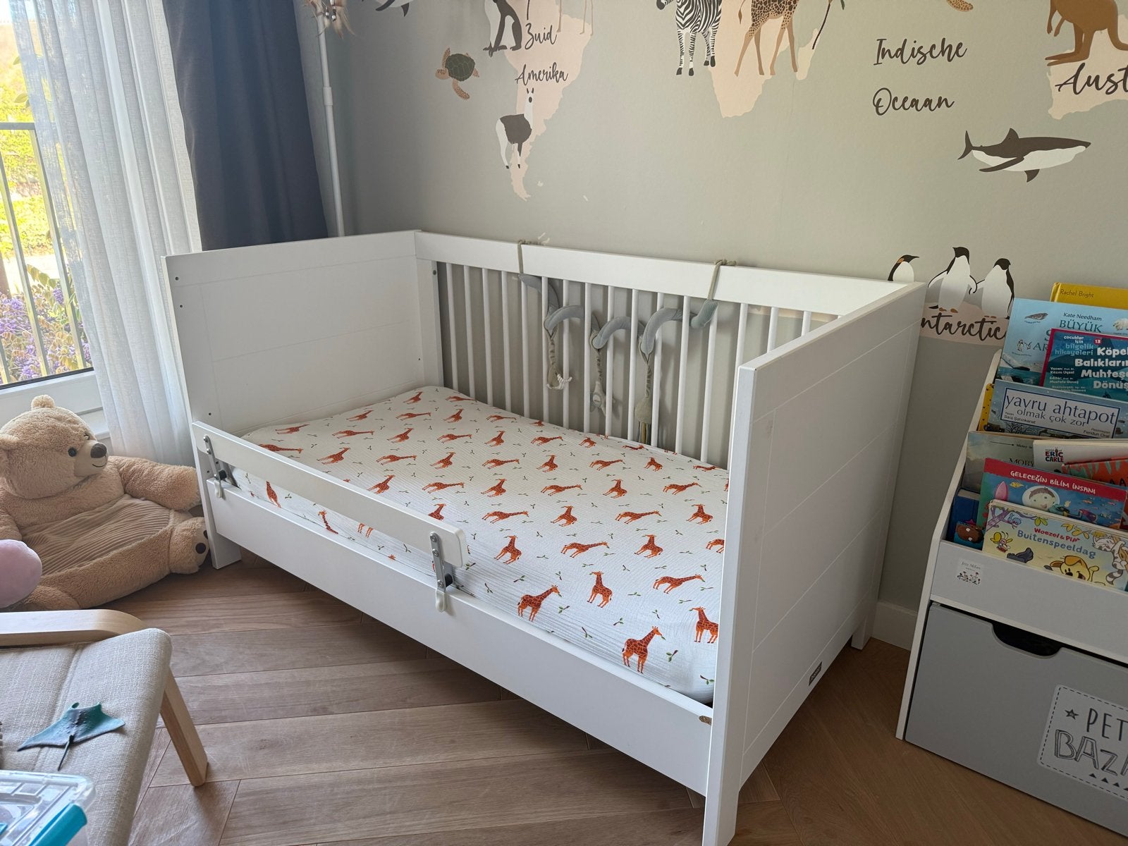 Bopita Lucca Ledikant Babybed en Peuterbed 140x70 met matras, Ophalen, Zo goed als nieuw, Ledikant