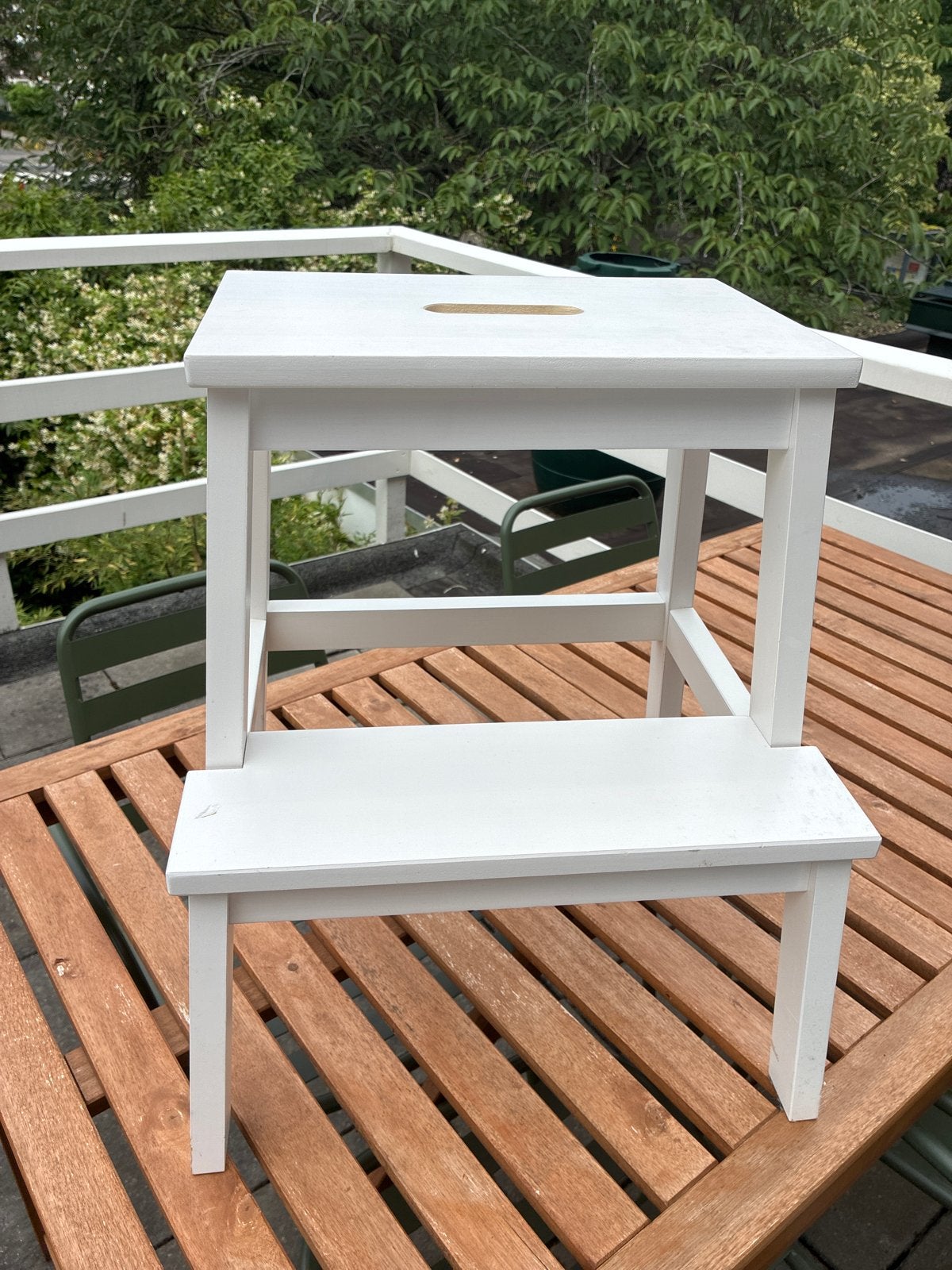 Wit houten opstapje / krukje IKEA BEKVÄM, Ophalen, Gebruikt, Hout