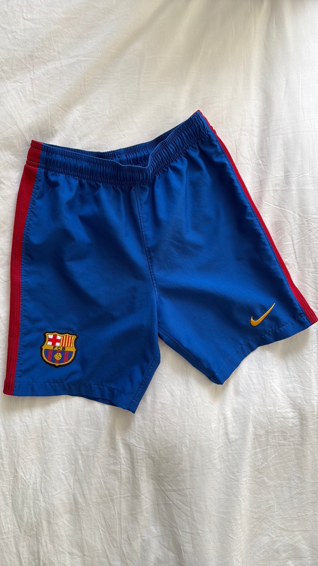 FC Barcelona short kinder maat M, Ophalen of Verzenden, Zo goed als nieuw, Broek