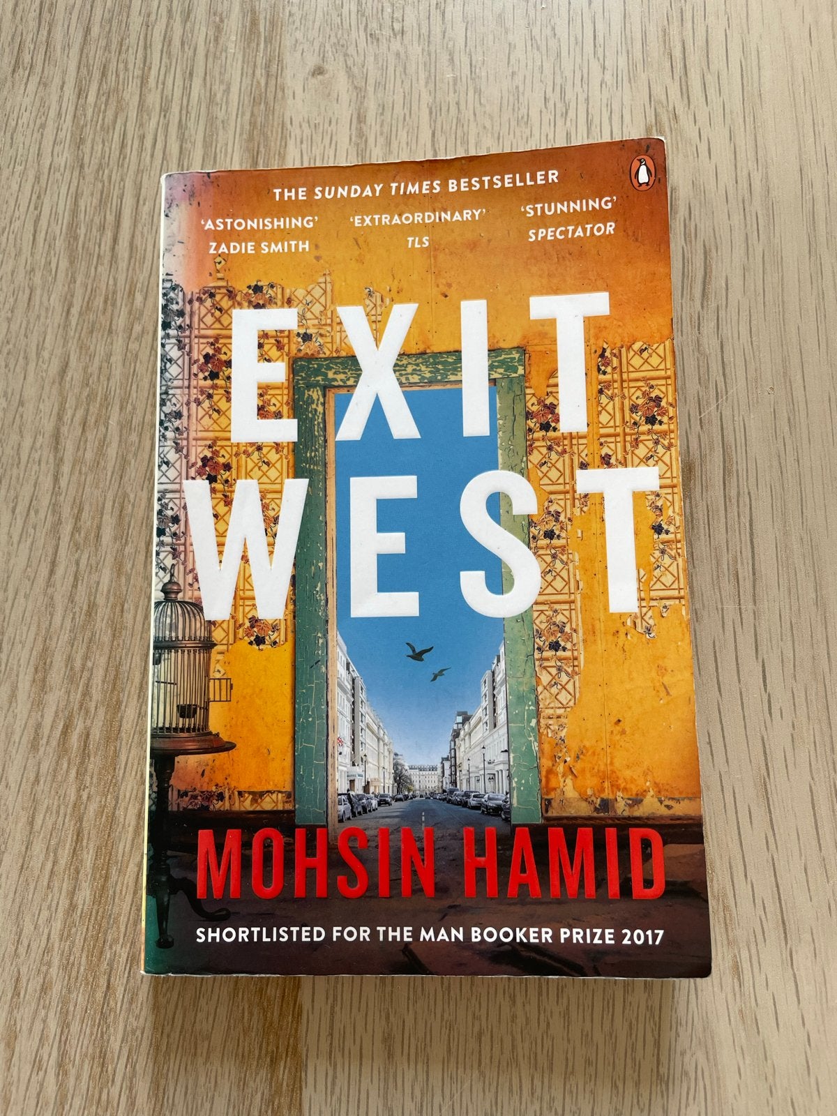 Exit West - Mohsin Hamid, Boeken, Ophalen of Verzenden, Gelezen, Wereld overig