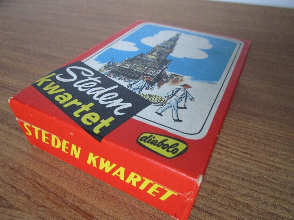 Nr.33: Antiek Kwartetspel van de grote steden van Nederland, Ophalen of Verzenden