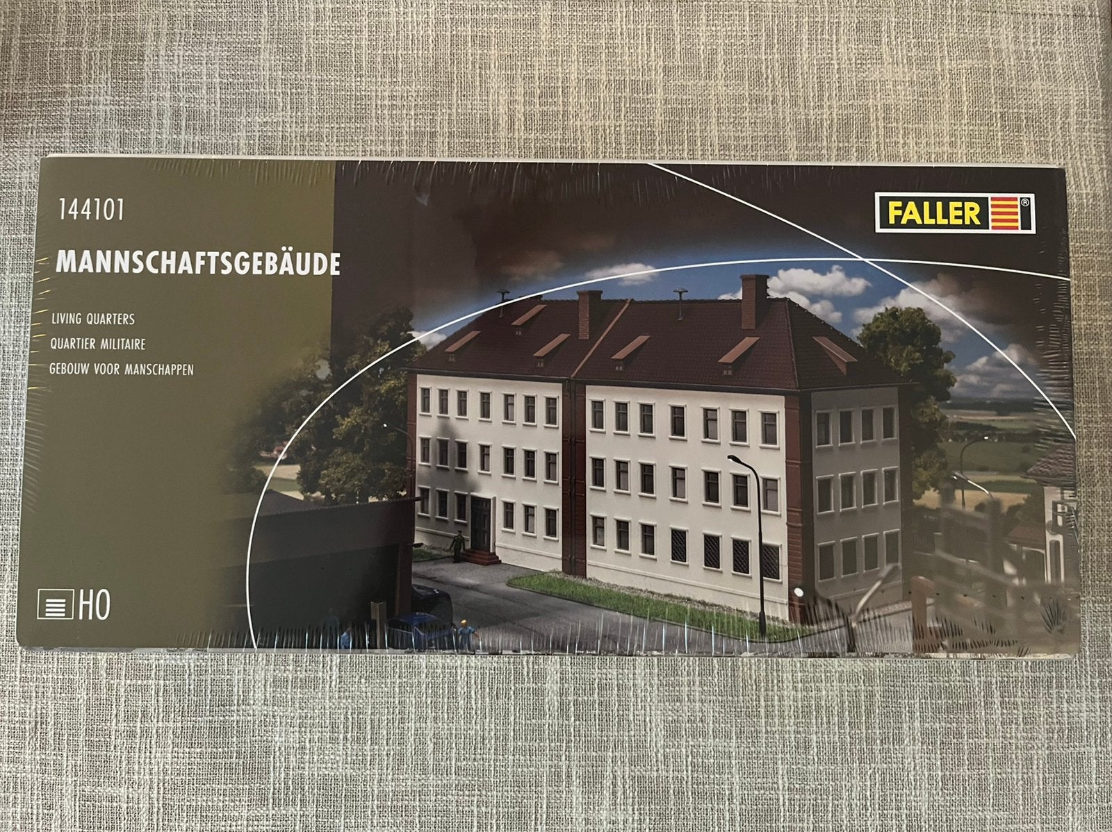 Faller 144101 Mannschaftsgebäude, Hobby en Vrije tijd, Ophalen of Verzenden, Zo goed als nieuw, 1:50 tot 1:144