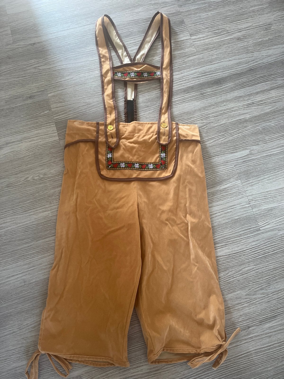 Suèdine stof heren tiroler broek maat m/l met elastiek, Maat 52/54 (L), Ophalen of Verzenden, Kleding, Overige thema's