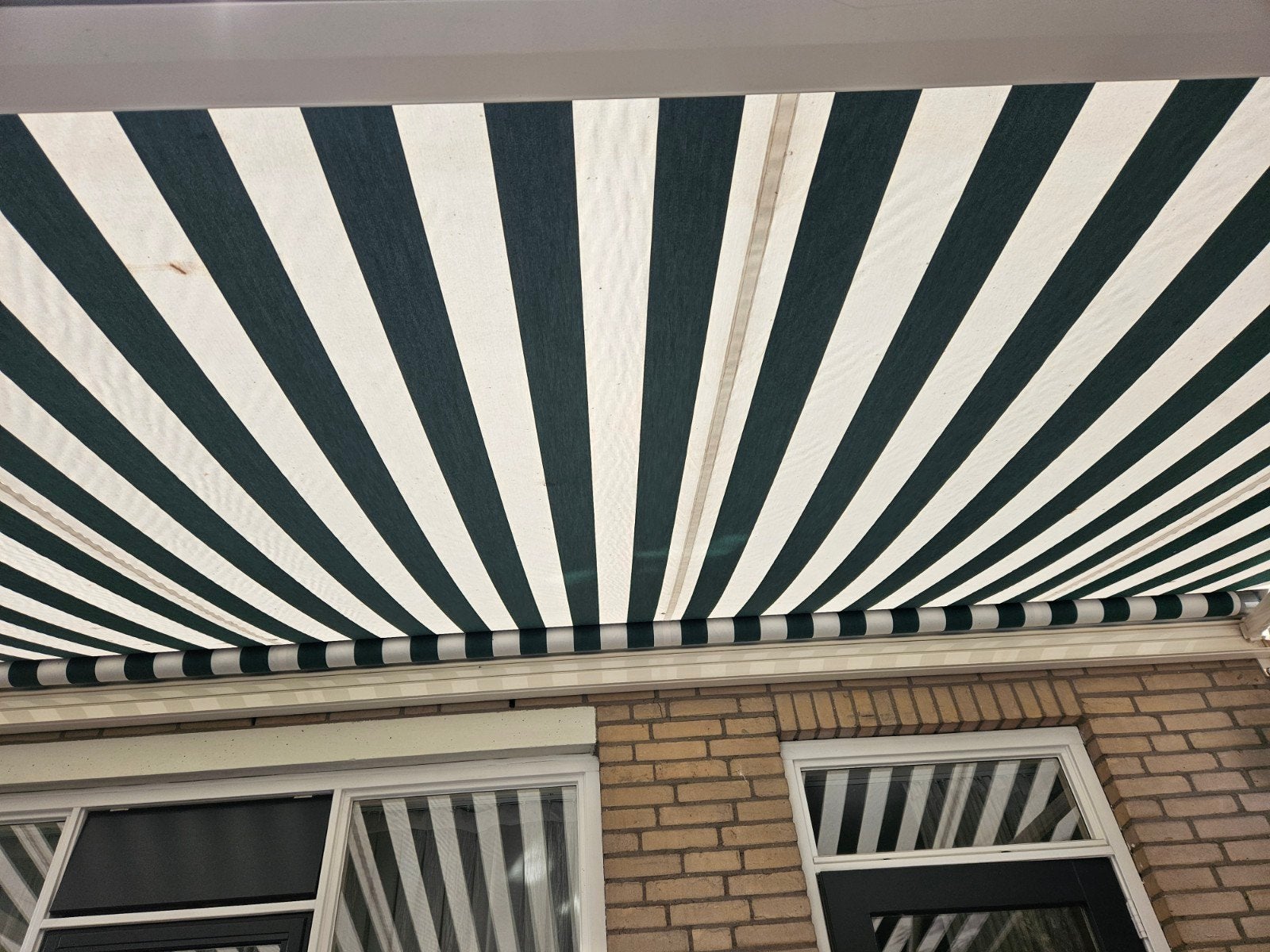 Elektrische zonnescherm van 5 meter, Tuin en Terras, Zonneschermen, Ophalen, Gebruikt, 450 cm of meer, Elektrisch