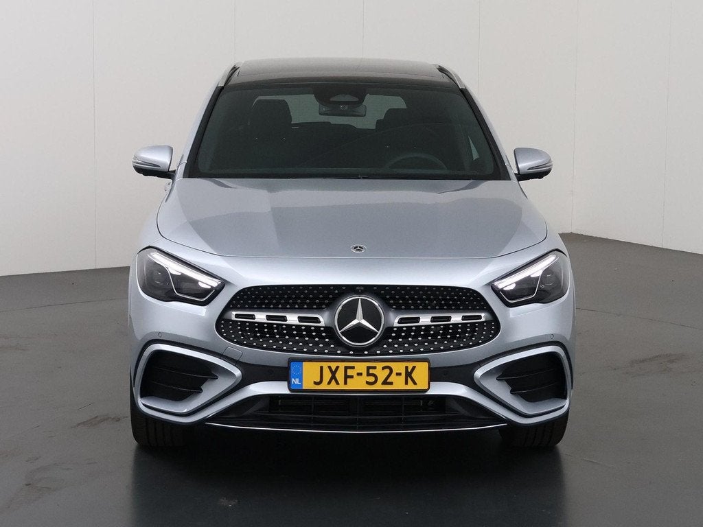 Mercedes-Benz GLA-klasse 250 e Business Solution AMG | Trekh, Auto's, Mercedes-Benz, 4 cilinders, 16 kWh, Bedrijf, 32 km/l