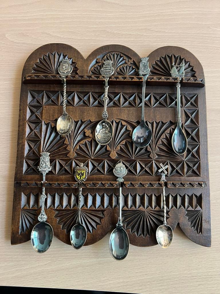 Houtsnijwerk Antiek Houten Lepelrekje (WM1910) + 8 Lepeltjes, Ophalen of Verzenden, Gebruikt