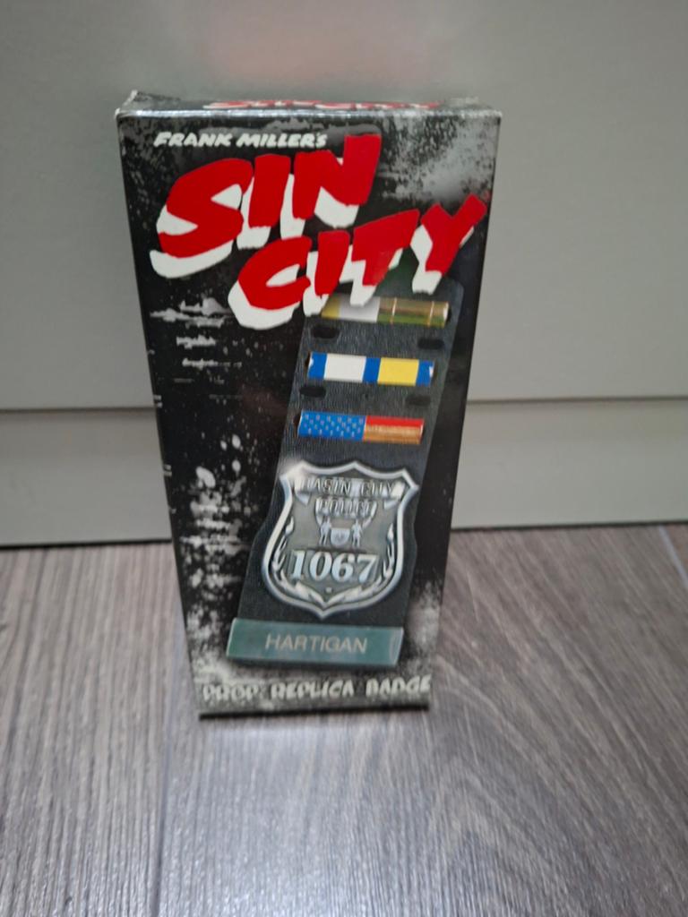 Frank Miller's Sin City Prop Replica Badge Hartigan, Verzamelen, Ophalen of Verzenden, Nieuw