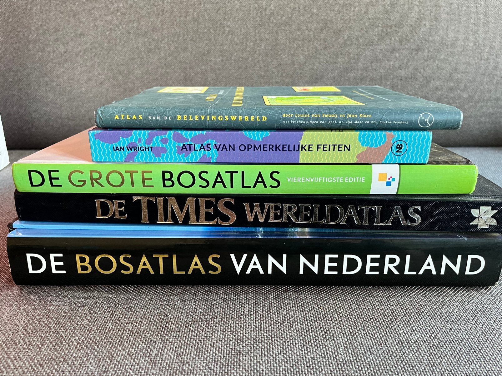 Diverse atlassen – GRATIS af te halen, Boeken, Atlassen en Landkaarten, Overige atlassen, Overige gebieden, 2000 tot heden, Ophalen