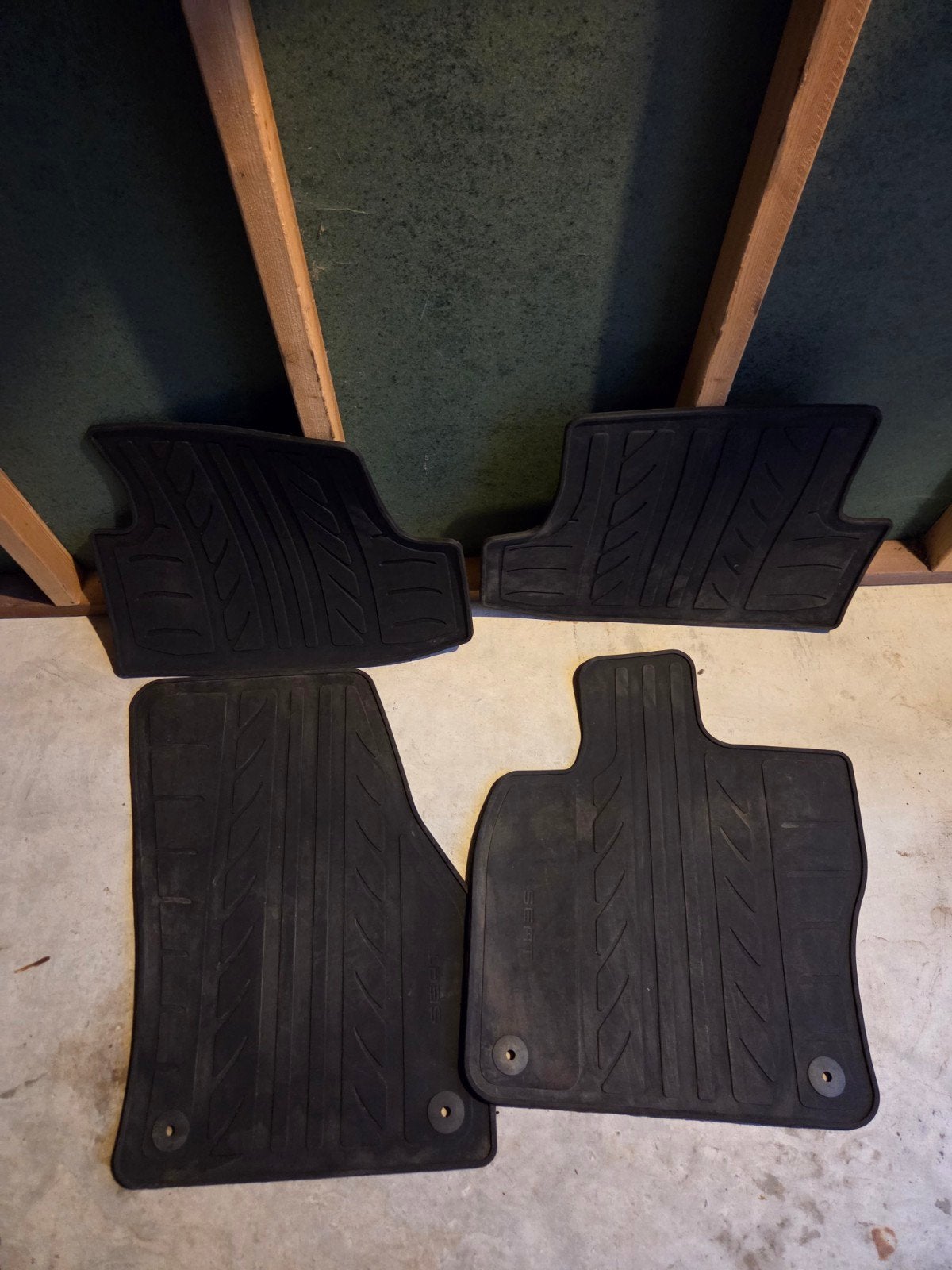 Seat Ateca rubberen auto matten set, Ophalen of Verzenden, Gebruikt