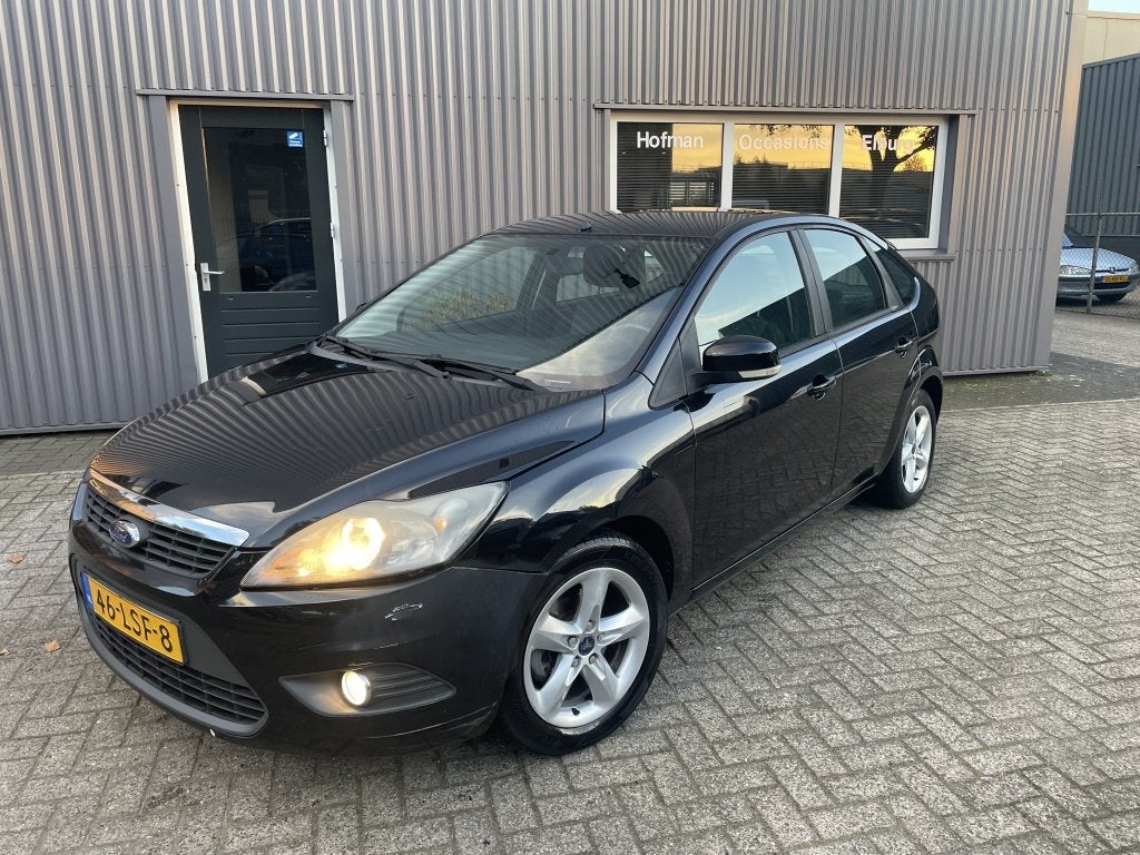 Ford Focus 1.6 Ghia Airco Apk 03-2027! (bj 2010), Auto's, Focus, Gebruikt, 4 cilinders, 620 kg