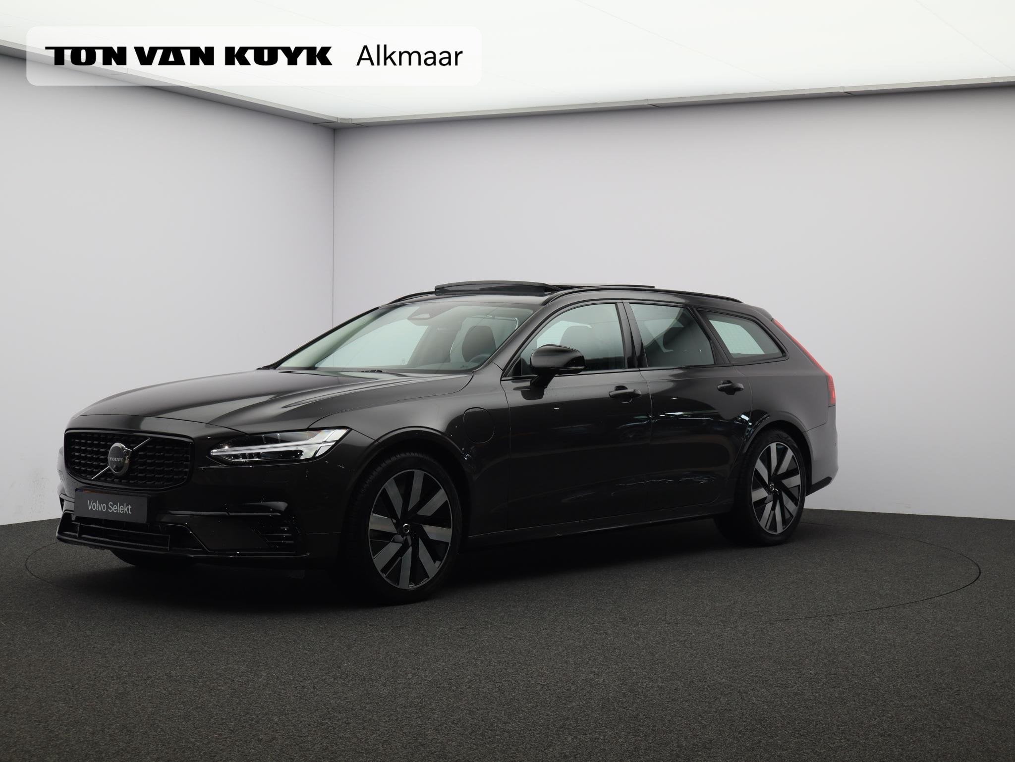 Volvo V90 T8 AWD Plug-in hybrid Ultra Dark / Trekhaak / Pan.