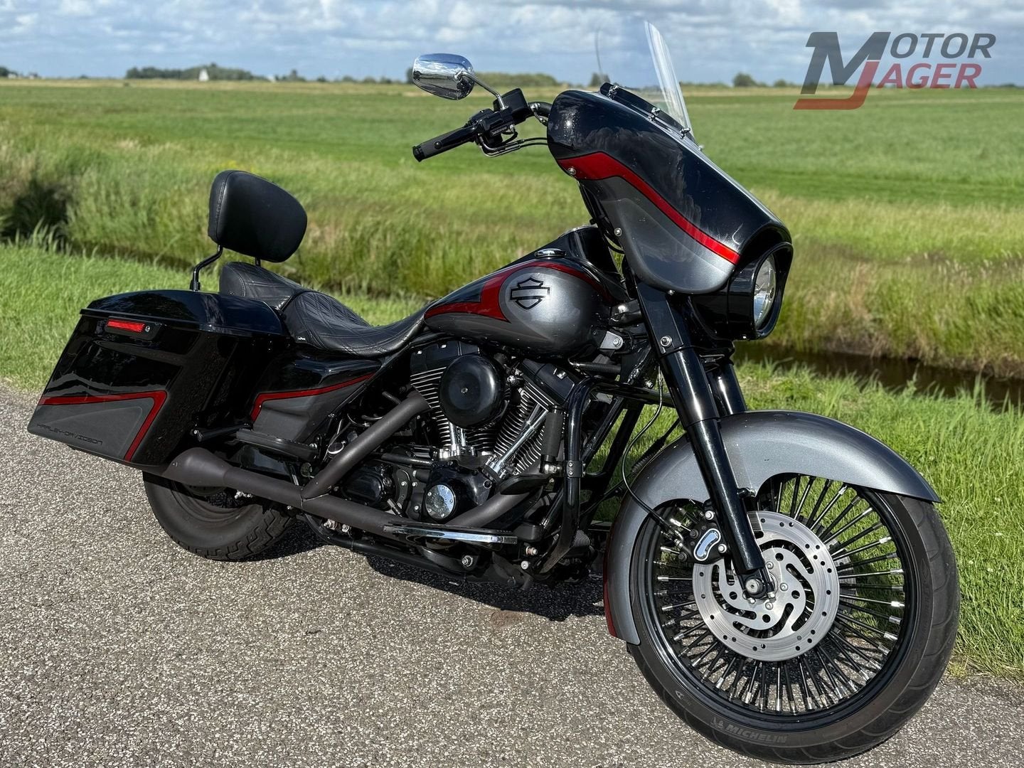 HARLEY-DAVIDSON ROAD KING CLASSIC FLHRCI ( roadking ), 2 cilinders, HARLEY-DAVIDSON, Motorrijbewijs A, Bedrijf