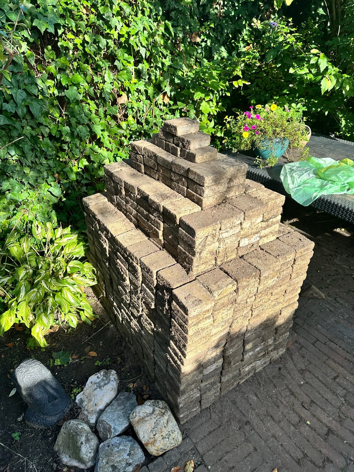 Gratis af te halen: ong 1200 gebruikte klinkers (11x11 cm), Tuin en Terras, Ophalen, Gebruikt, 10 m² of meer, Klinkers