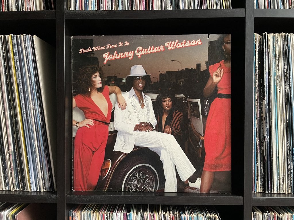 Johnny Guitar Watson-That's What Time It Is (Album) vinyl, Ophalen of Verzenden, Gebruikt, 12 inch, R&B
