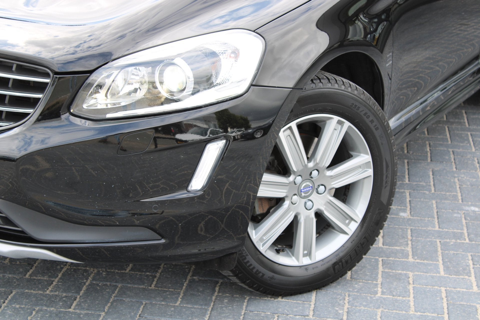 Volvo XC60 2.0 T5 FWD Ocean Race Automaat, Stoelverwarming V, Auto's, Dealer onderhouden, 15 km/l, Gebruikt, 4 cilinders