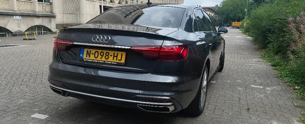 Foto 5 van Audi A4 35 Tfsi 150pk S Tronic 2021 Grijs