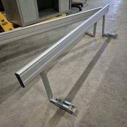 Aluminium koker balk met steunen 160x10x3 cm, Niet ingevuld, Gebruikt, Niet ingevuld, Niet ingevuld