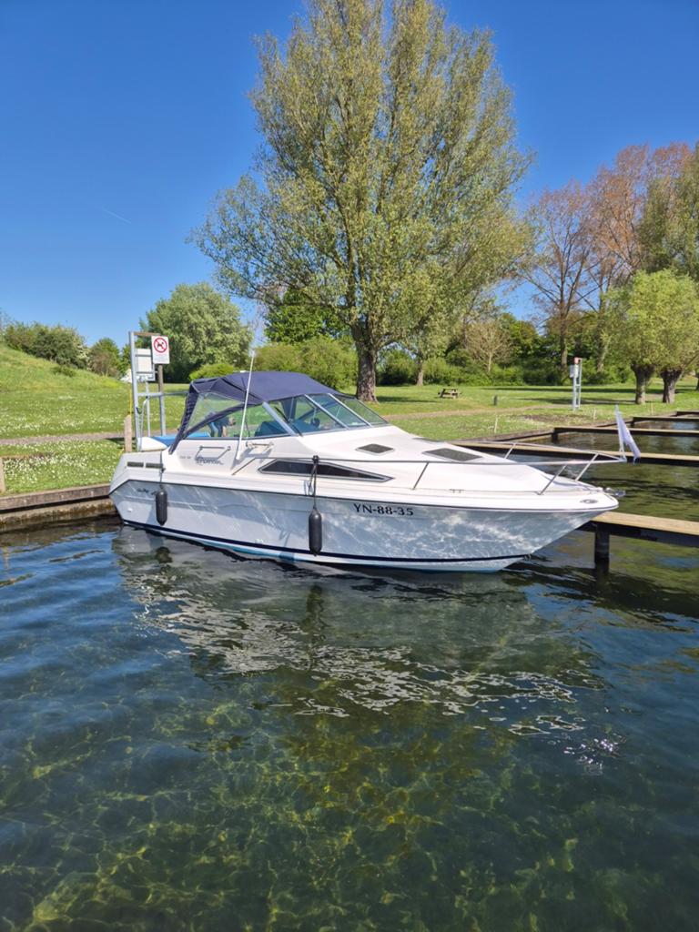 Sea Ray 220 Overnighter  4.3 v6 merc., Ophalen of Verzenden, Sea Ray, Koelkast