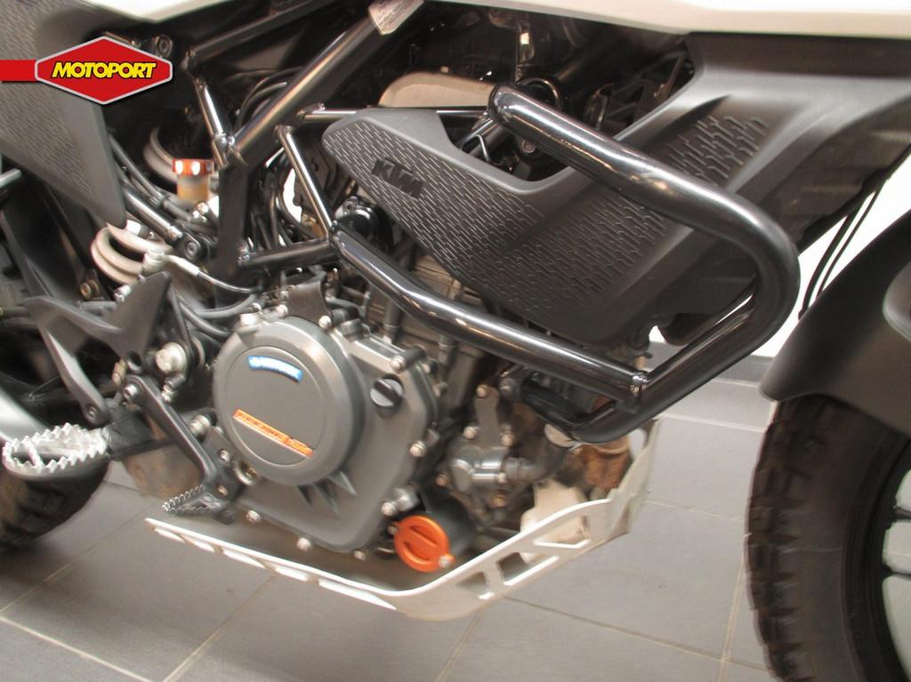 KTM 390 ADVENTURE (bj 2020), KTM Sportmotorcycle Ned. BV, Bedrijf, 373 cc, Toermotor