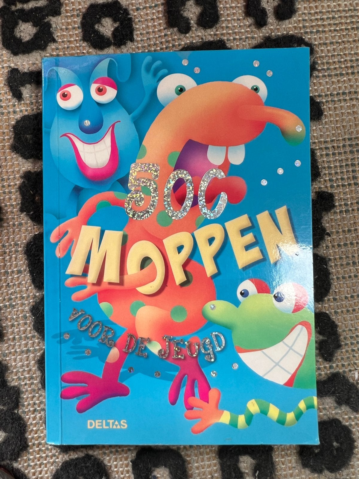 500 Moppen voor de Jeugd - Humoristisch Kinderboek, Ophalen of Verzenden, Zo goed als nieuw, Fictie