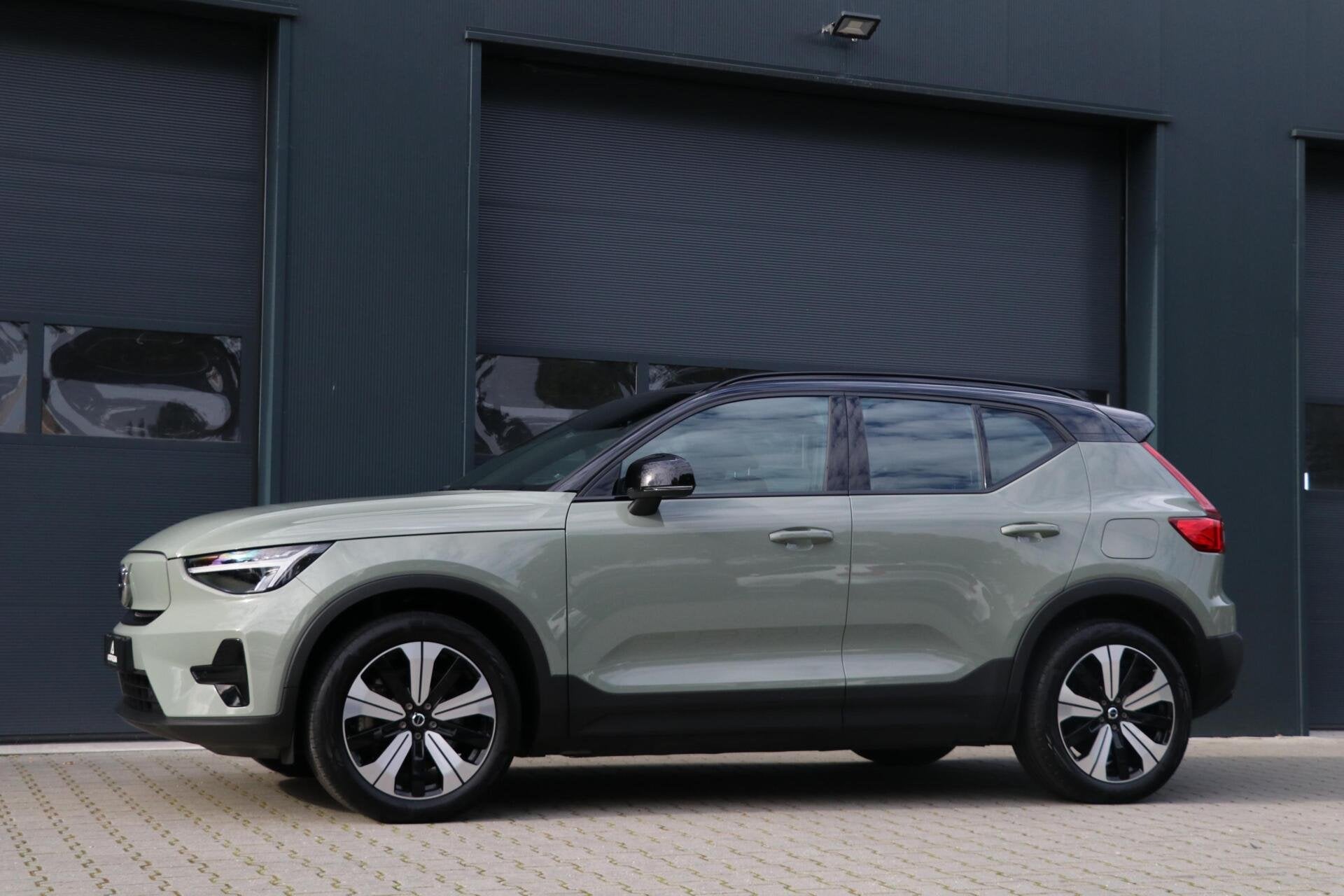 Foto 8 van Volvo XC40 Recharge Pro 70kWh AdaptiveCruise Camera Stoel/st