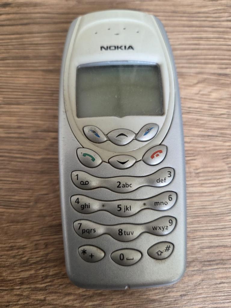 oude nokia telefoon, Ophalen of Verzenden, Zwart