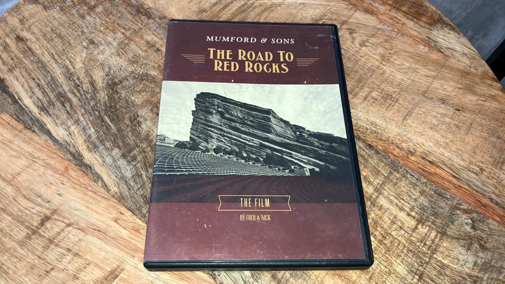 Mumford & Sons The Road to Red Rocks dvd        (11), Alle leeftijden, Ophalen of Verzenden, Zo goed als nieuw