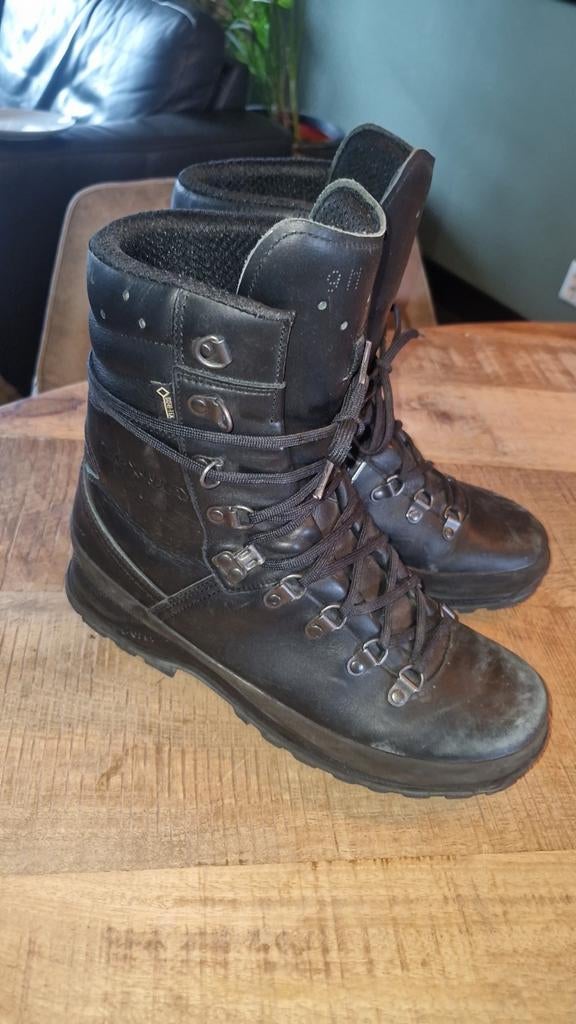 Lowa Combat Boot Goretex maat 43, Lowa, Zwart, Boots, Ophalen of Verzenden