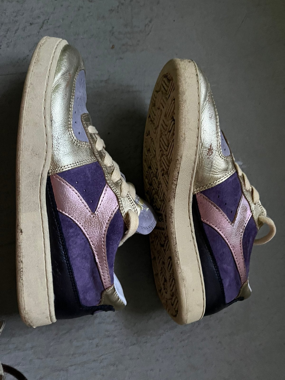 Te koop: Diadora sneakers paars/lila/goud maat 40, Ophalen of Verzenden, Zo goed als nieuw, Overige kleuren, Sneakers of Gympen