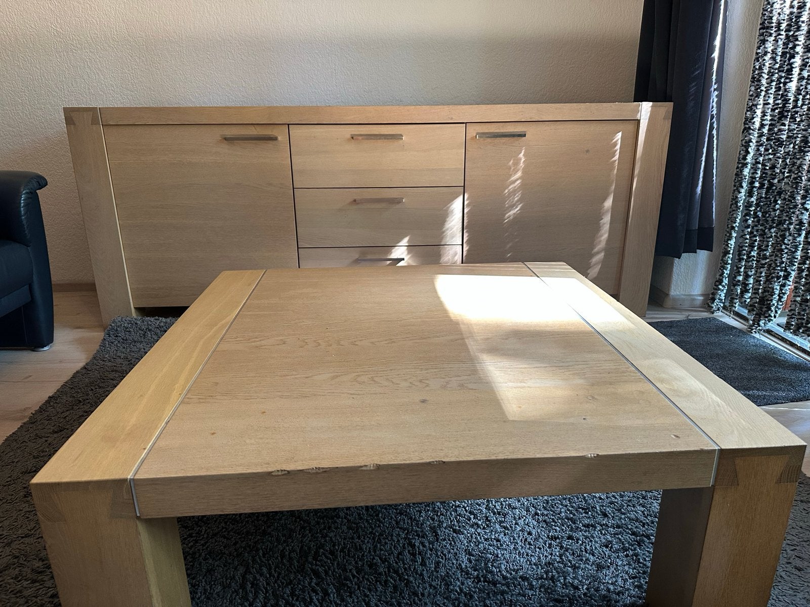 Complete Woonkamerset: Dressoir, 2x 2-zitsbank, Bijzettafel, Ophalen, Gebruikt, 200 cm of meer, Met lade(s)