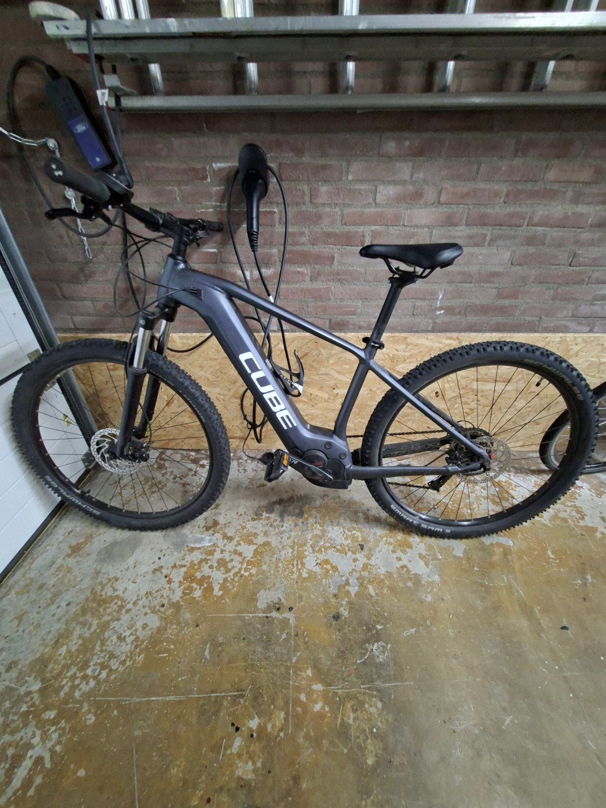 Cube E-mountainbike 4jaar oud met Bosch Performance Line mot, Ophalen