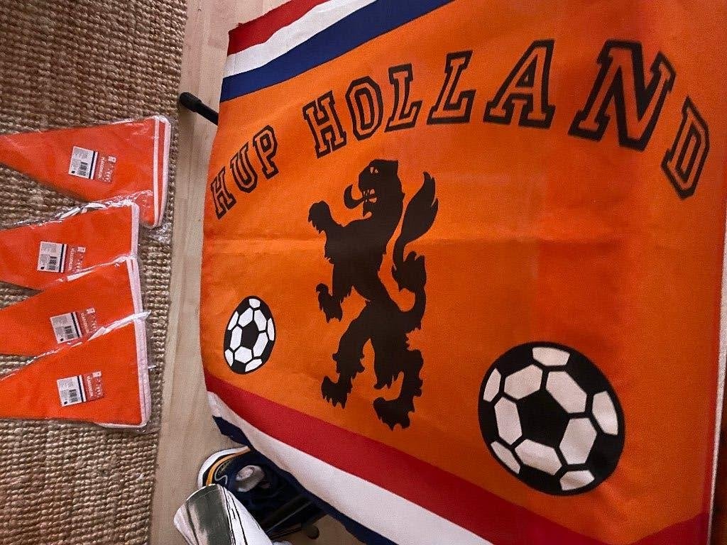 WK oranje Hup Holland hup vlag en vlaggetjes helm sjaaltjes, Ophalen, Nieuw