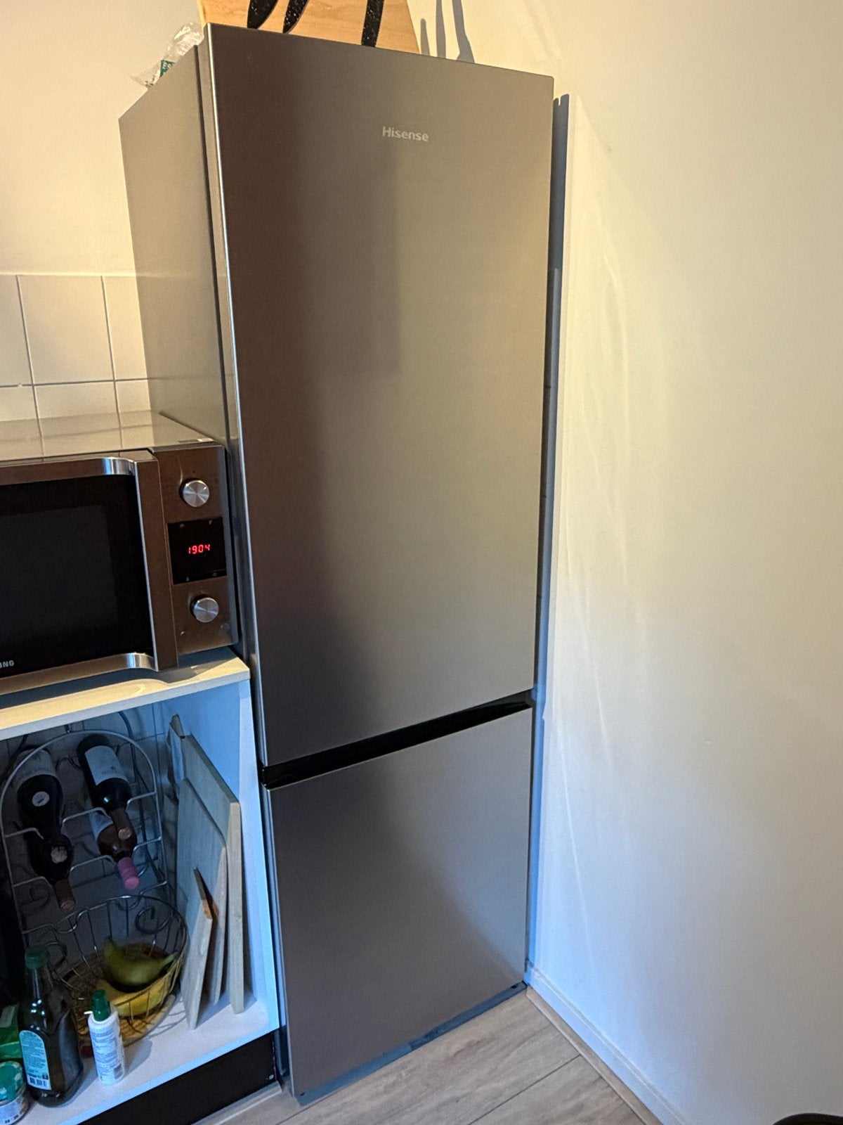 Hisense Koel-vriescombinatie Total No Frost ZGAN, Ophalen, 200 liter of meer, 60 cm of meer, Met aparte vriezer