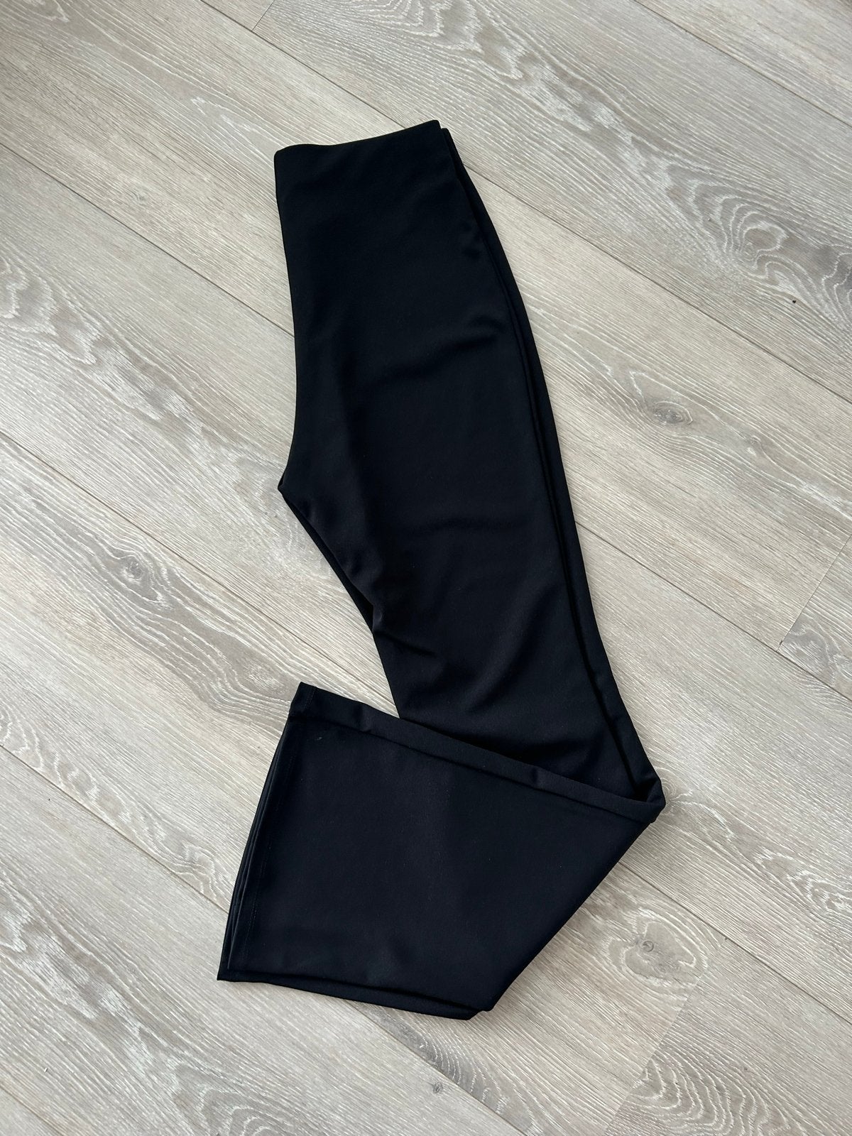 Zwarte Flared Legging Maat M, Maat 38/40 (M), Zwart, Nieuw, Ophalen of Verzenden