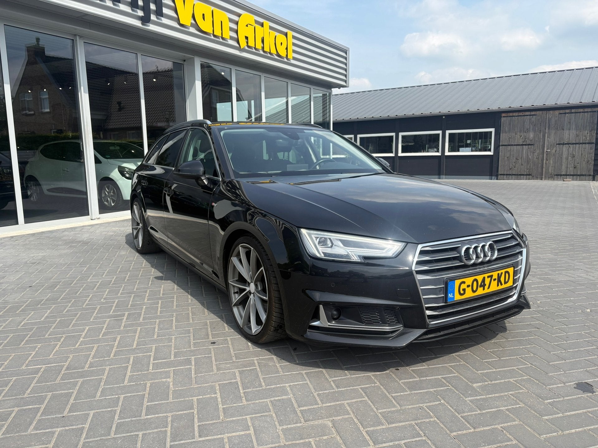 Audi A4 Avant 40 TFSI Sport automaat, Auto's, Audi, Gebruikt, 1984 cc, A4, Zwart