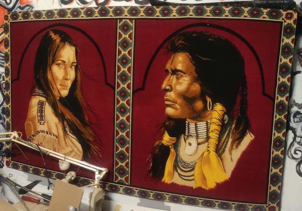 Mooi groot stoffen doek met indianen koppel., Huis en Inrichting, Woonaccessoires | Schilderijen, Tekeningen en Foto's, Ophalen of Verzenden