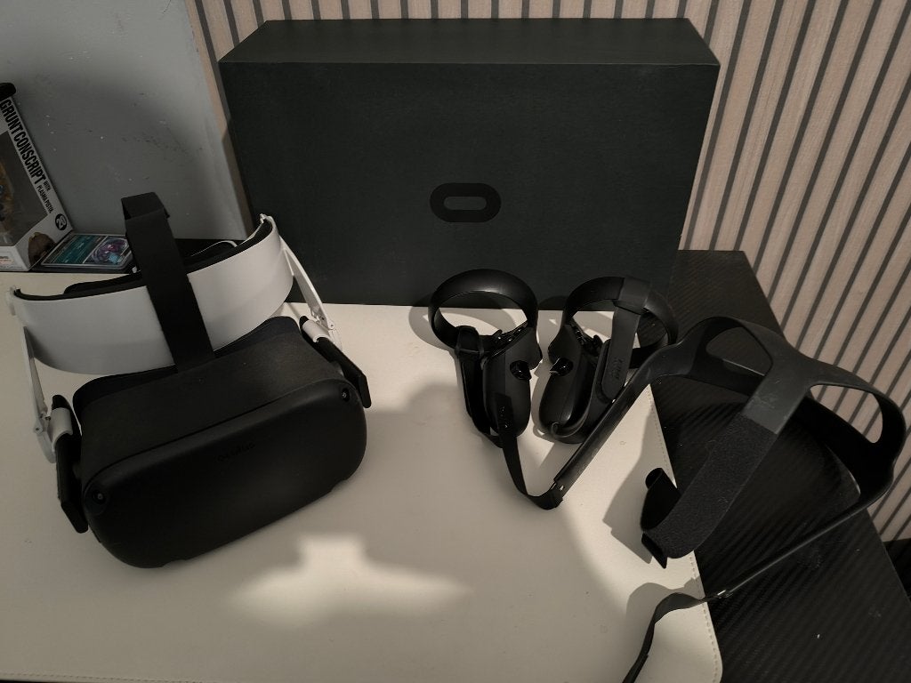 Meta quest 1 / Oculus quest 1, Spelcomputers en Games, Virtual Reality, Ophalen, Gebruikt, Overige platformen