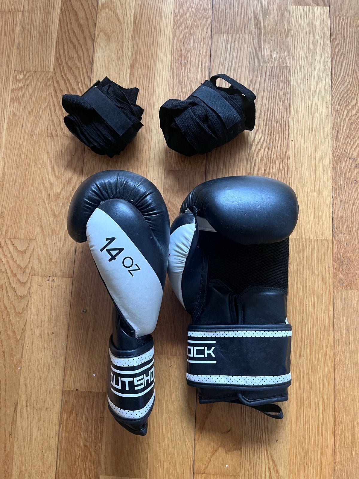 Bokshandschoenen 14 OZ met bandages - Outshock, Sport en Fitness, Boksen, Ophalen, Zo goed als nieuw, Bokshandschoenen