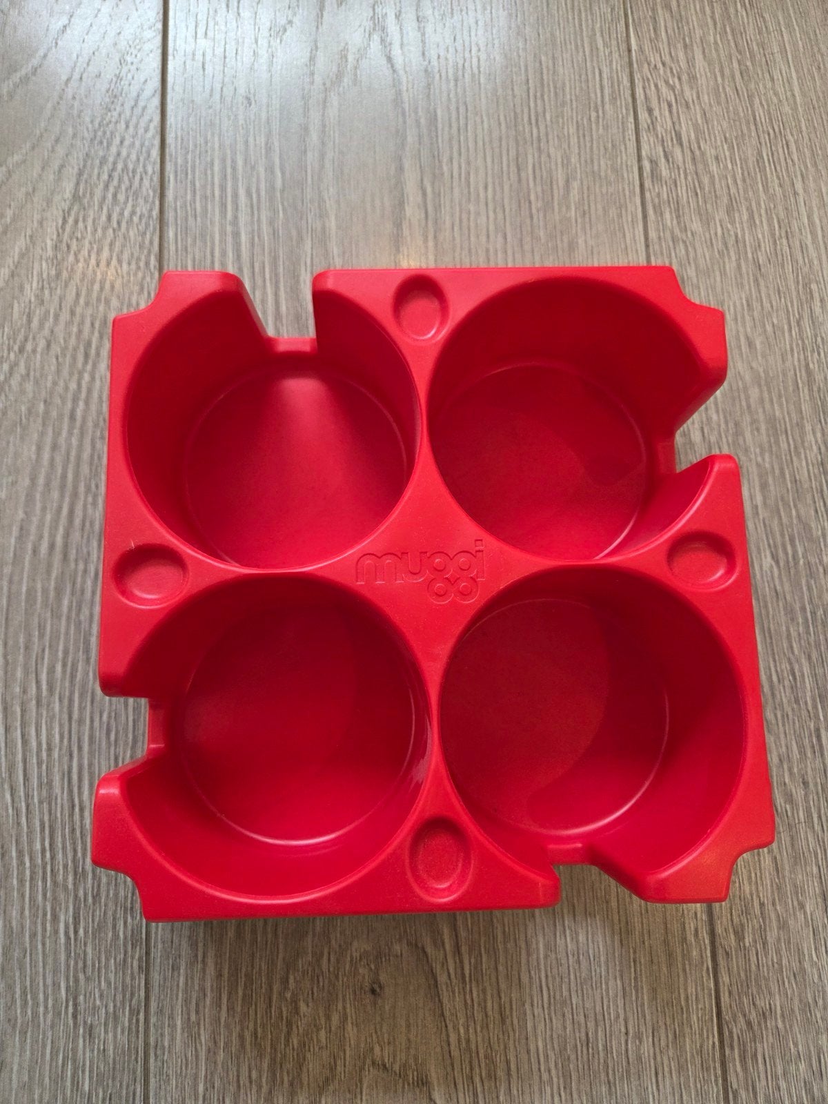 Muggi bekerhouder - Rood, voor 4 bekers, 2 stuks, Overige typen, Kunststof, Ophalen of Verzenden, Zo goed als nieuw
