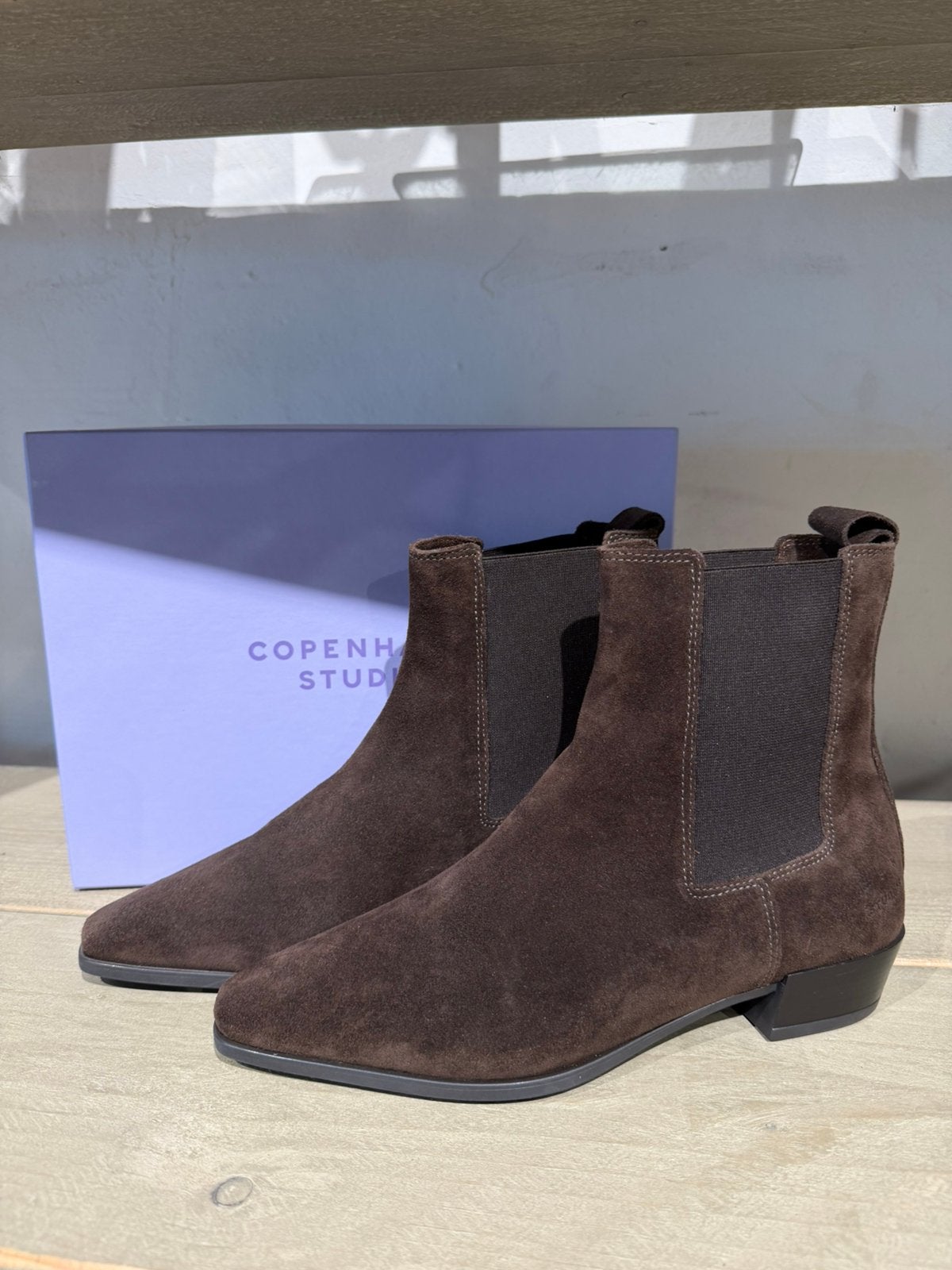 Nieuwe Copenhagen Studios suede ankle boots 38, Kleding | Dames, Schoenen, Verzenden, Nieuw, Bruin