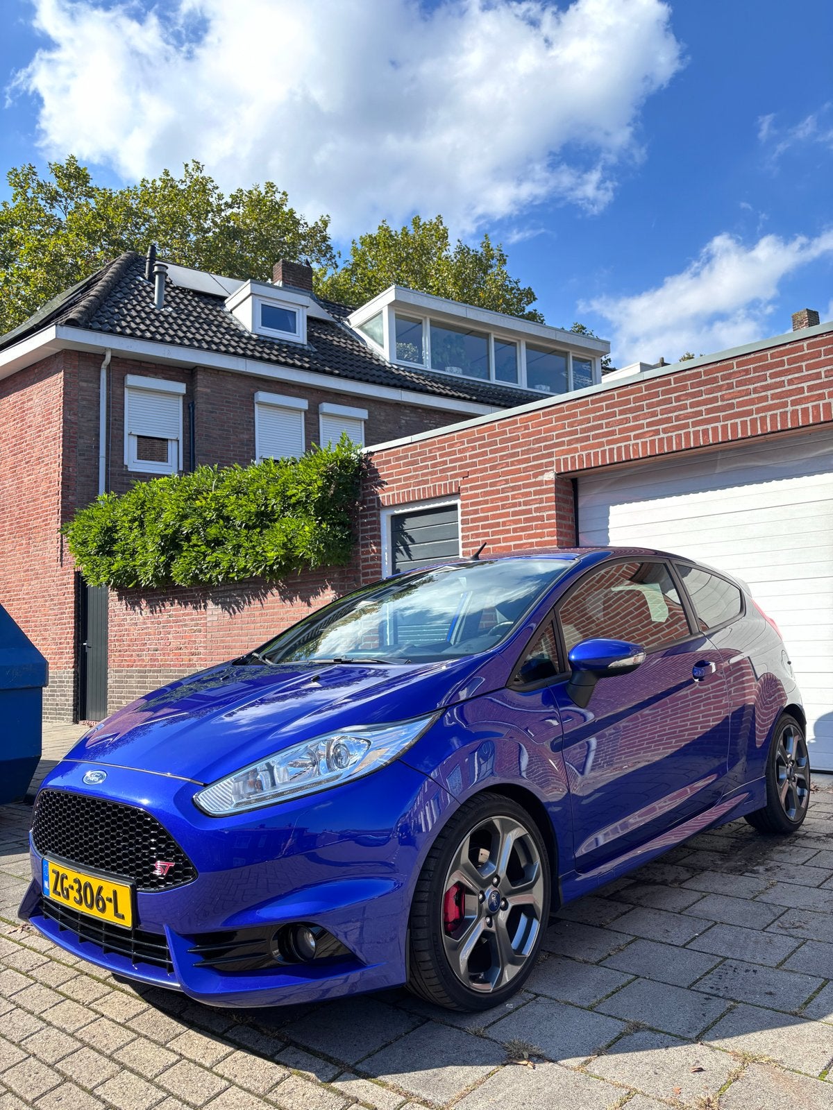 Ford Fiësta 1.6 Ecoboost 2016 spirit blue, apk 19-11-2027, Auto's, Voorwielaandrijving, 1596 cc, 1063 kg, 4 cilinders