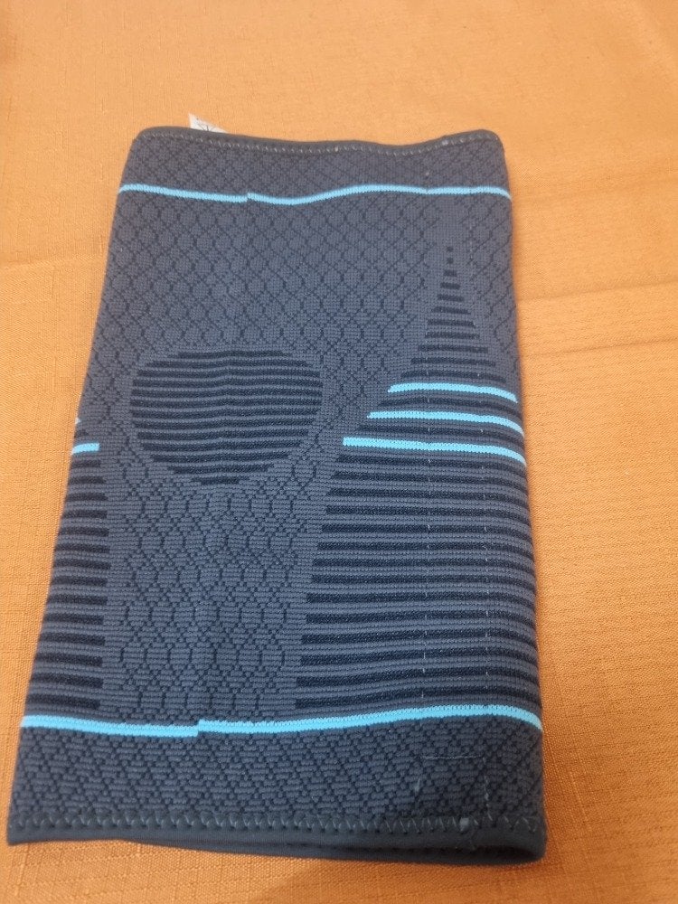 kniebrace move maat S, Diversen, Ophalen of Verzenden, 'T Olde Gre-j, Info@toldegrej.nl, Endepoelstraat 20f Didam