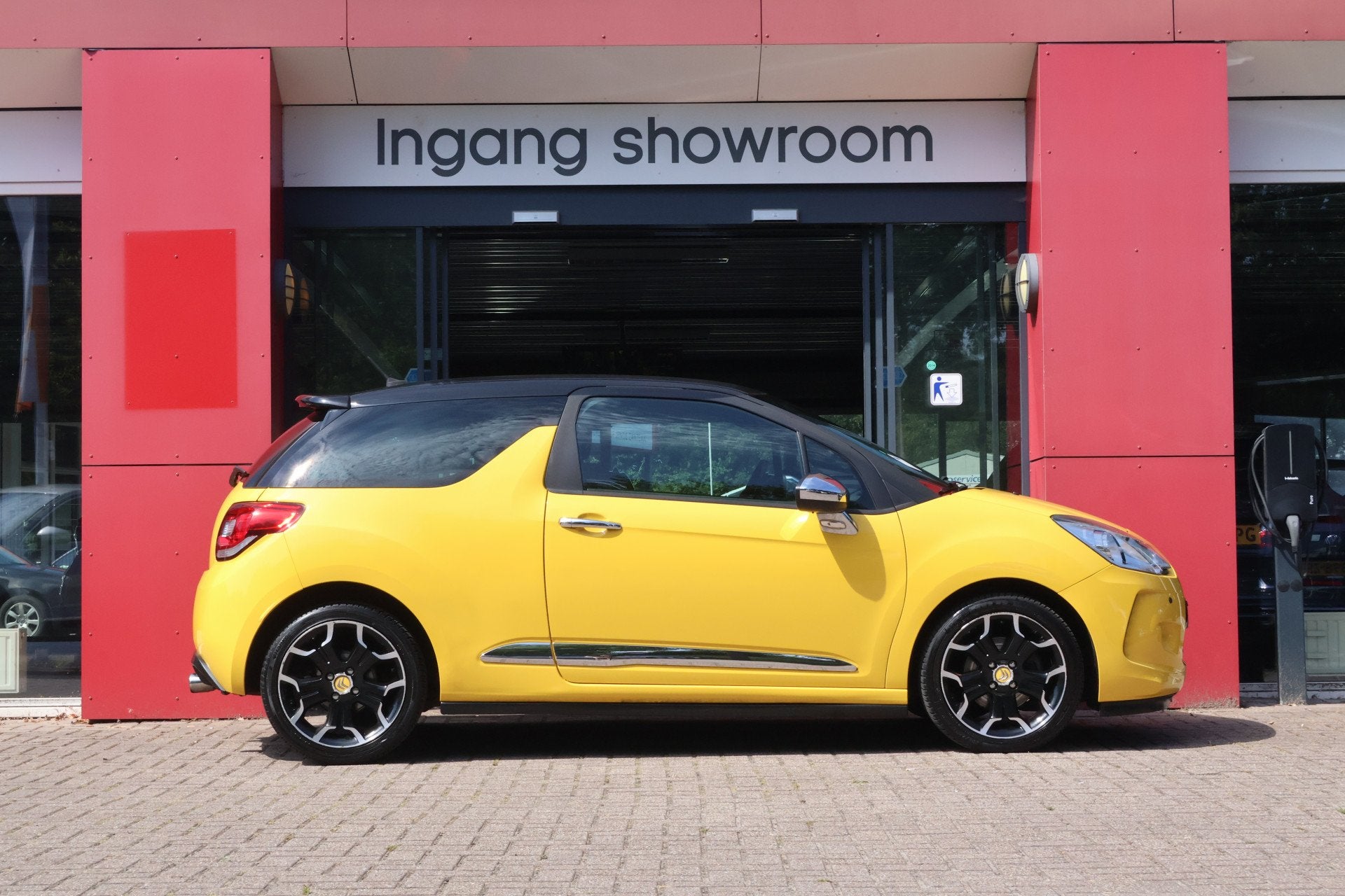 Citroën DS3 1.6 VTi So Chic | Vol Automaat | Navigatie | Cl, Stof, Gebruikt, Zwart, 4 cilinders