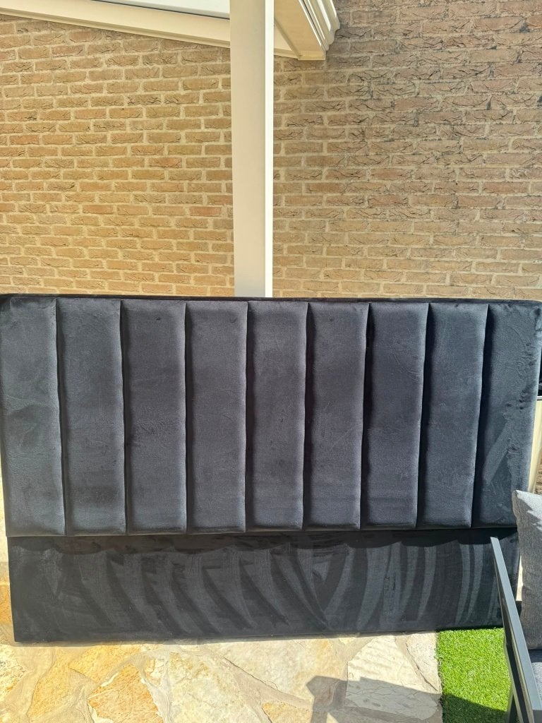 Fluwelen hoofdbord Camargue (Christian Lacroix), Huis en Inrichting, Ophalen, Overige kleuren, Fluwelen hoofdbord, Tweepersoons