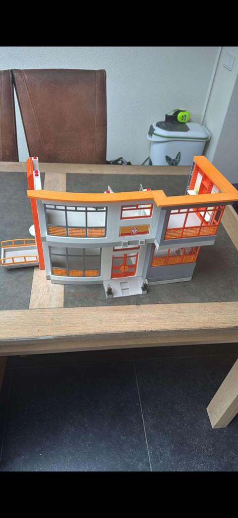 Playmobil kinderziekenhuis, Ophalen