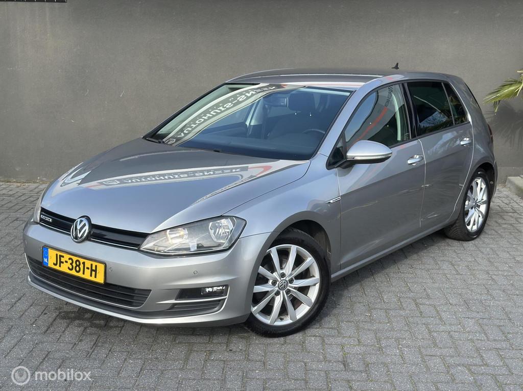 Volkswagen Golf 1.0 TSI Comfortline|Dealeronderhoud|Trekhaak, 1154 kg, Gebruikt, Euro 6, 23 km/l
