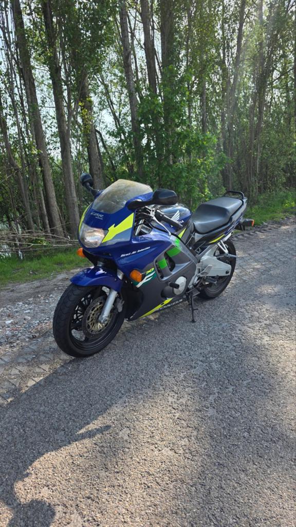HONDA CBR600F3 1997 KLEIN PROJECT, Ophalen, Gebruikt